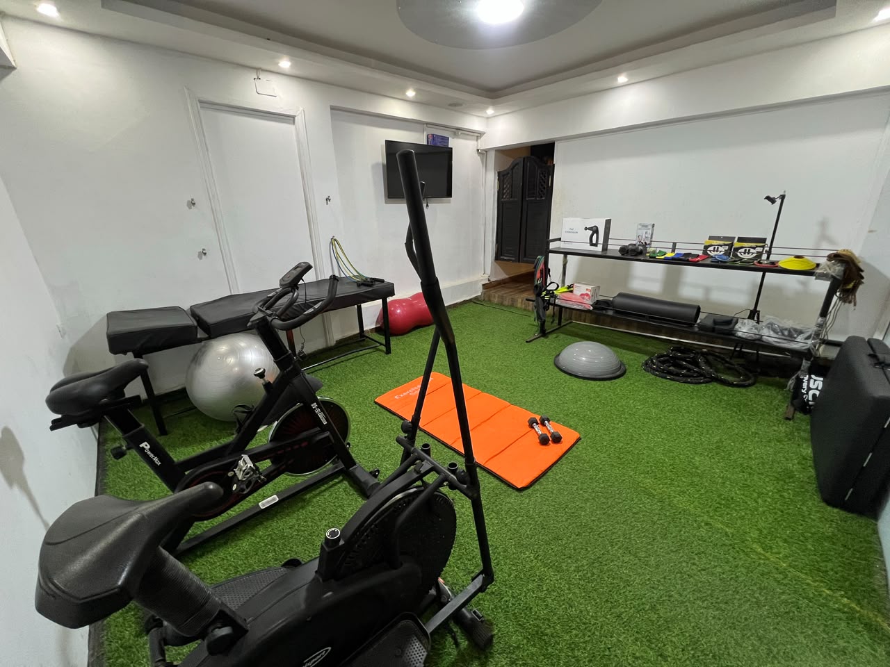 صالة الألعاب الرياضية 3